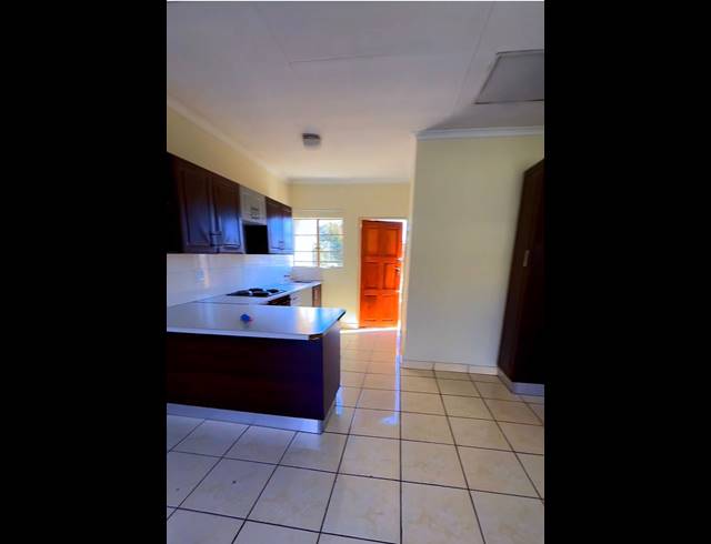 2 BEDROOM APARTMENT FOR SALE IN ANNADALE
